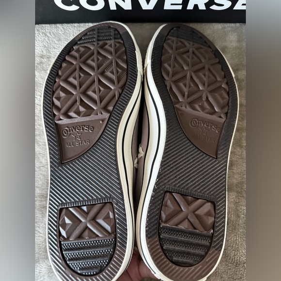 Converse Chuck Taylor All Star Madison Women's Lilac Sneakers; Size9; New in Box - Picture 4 of 5